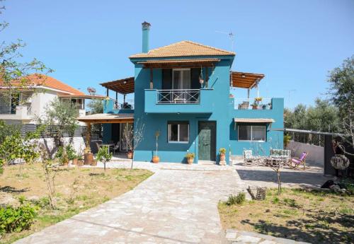 Ionnisos Traditional Home — 4-Star Luxury Hotel in Mouzaki, Greece
