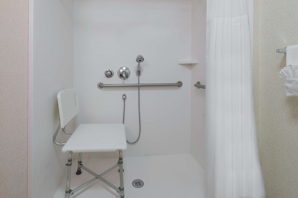 Hampton Inn South Plainfield Piscataway - photo 15
