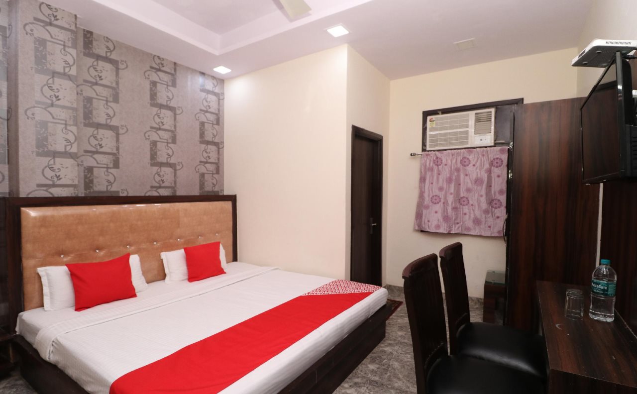 OYO 29642 Hotel Gsc International