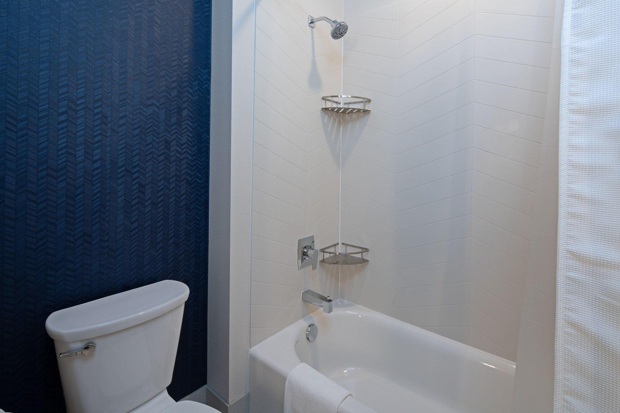 Fairfield by Marriott Inn & Suites Seattle Sea Tac Airport - photo 11