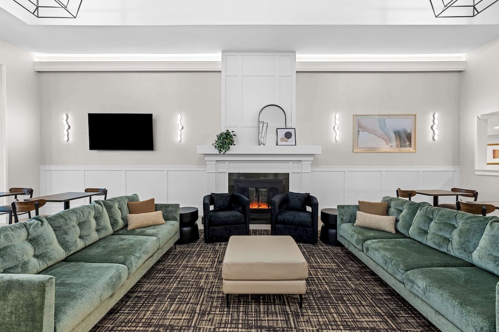 Best Western Plus Puyallup Hotel - photo 2