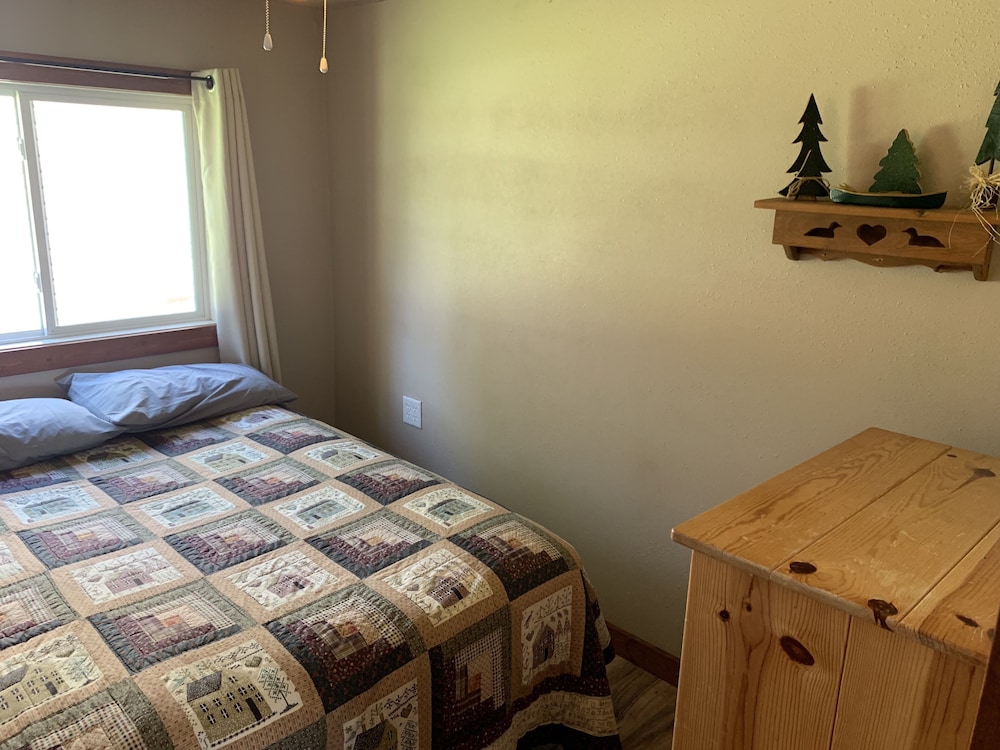 Hollys Resort - photo 30