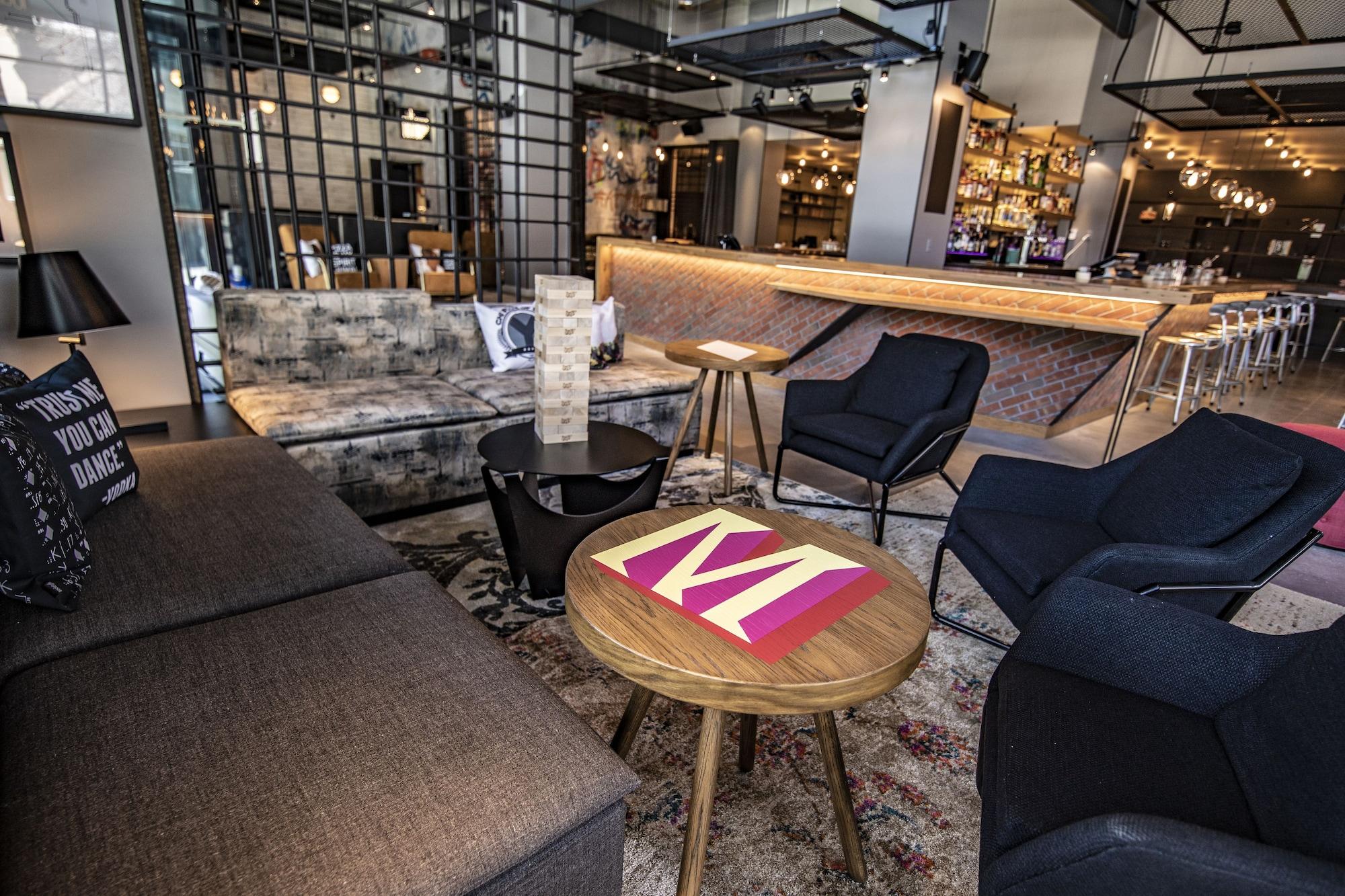 Moxy Chicago Downtown - photo 25