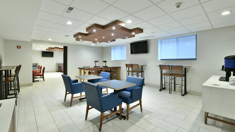 Holiday Inn Express Staten Island West - photo 16