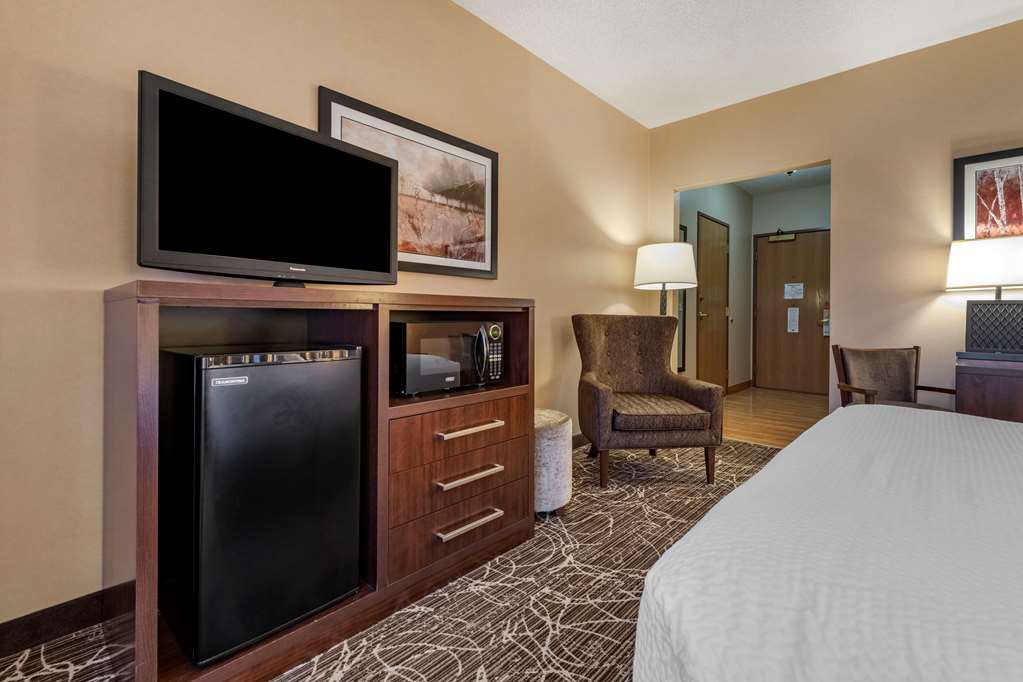 Best Western Plus Chelsea Hotel - photo 24