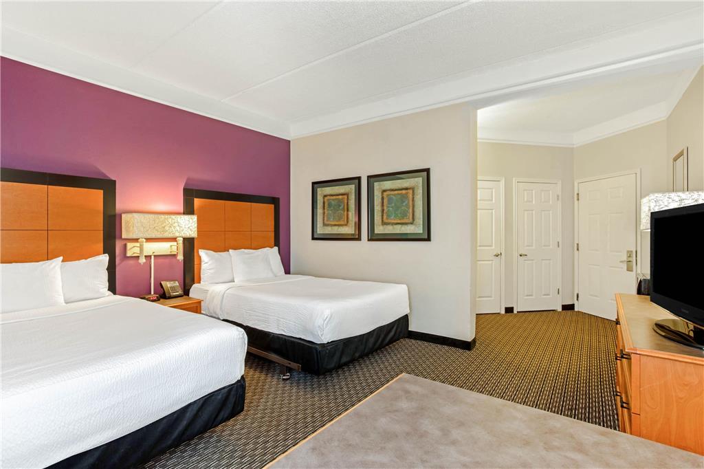 La Quinta Inn & Suites by Wyndham Orlando I Drive Conv Ctr - photo 30