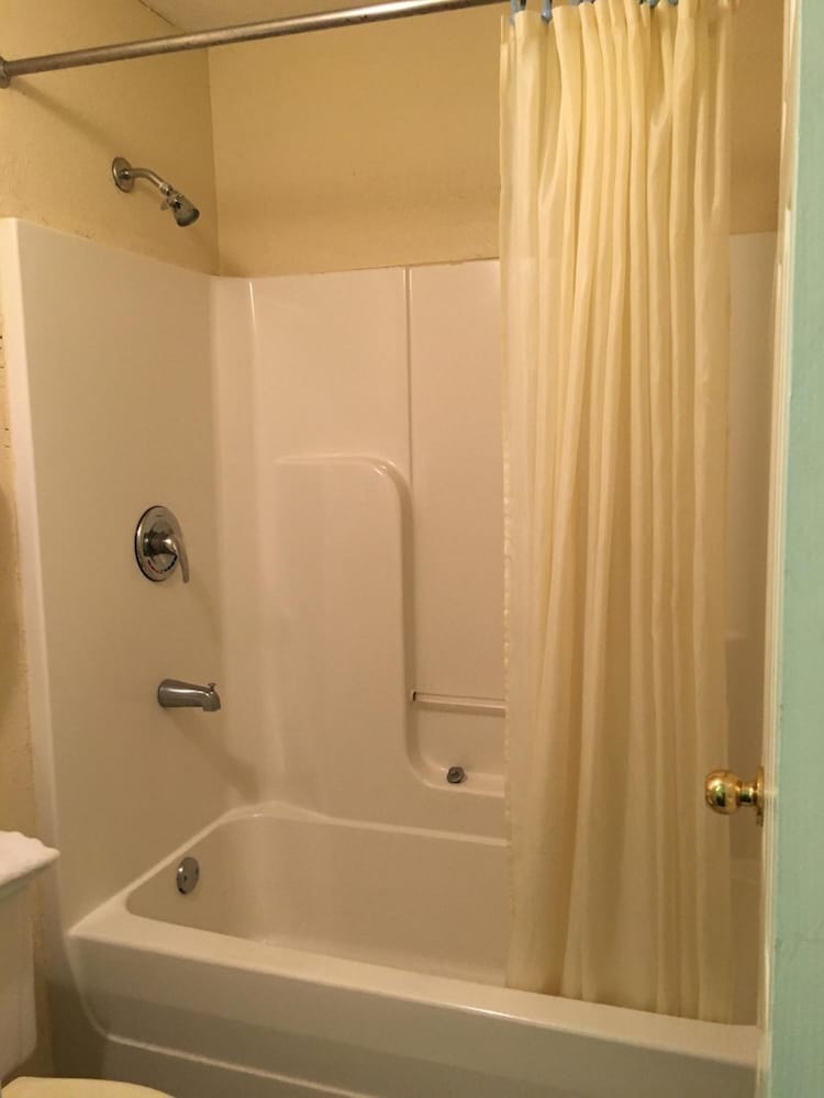 Garden Inn & Suites - photo 6