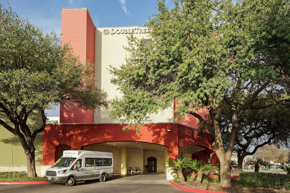DoubleTree by Hilton San Antonio Downtown - photo 35