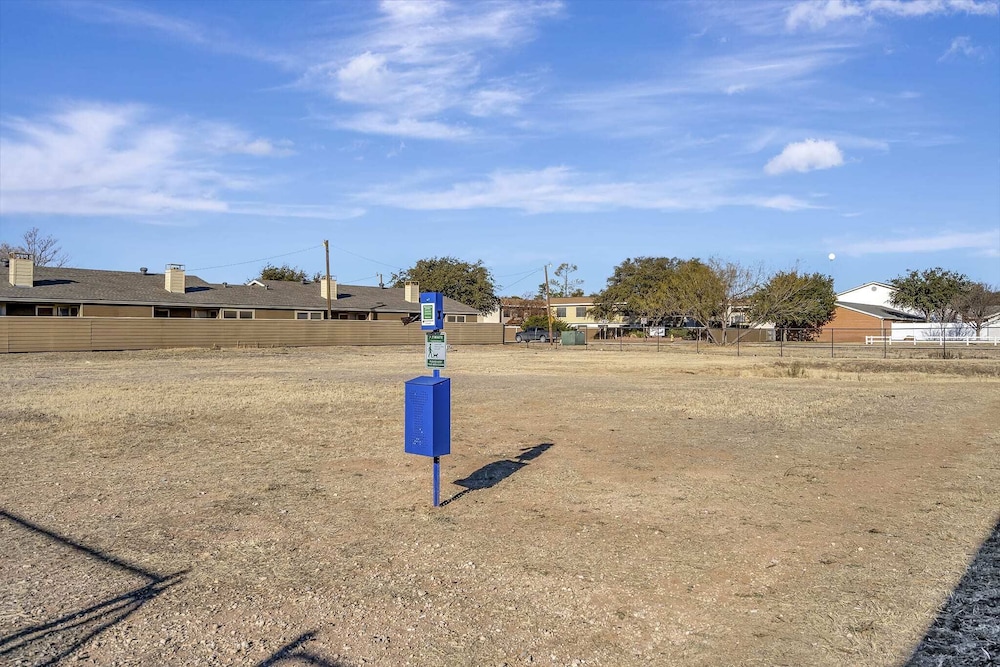 Relaxing Quaint 1BR in Heart of Midland - photo 50