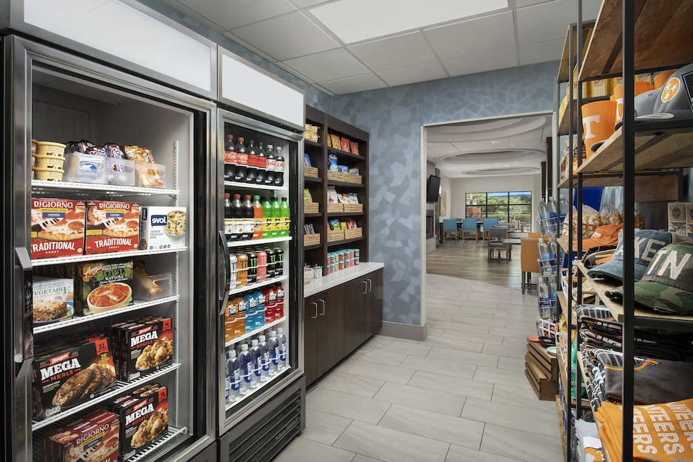 Holiday Inn Express & Suites Knoxville Clinton by IHG - photo 25