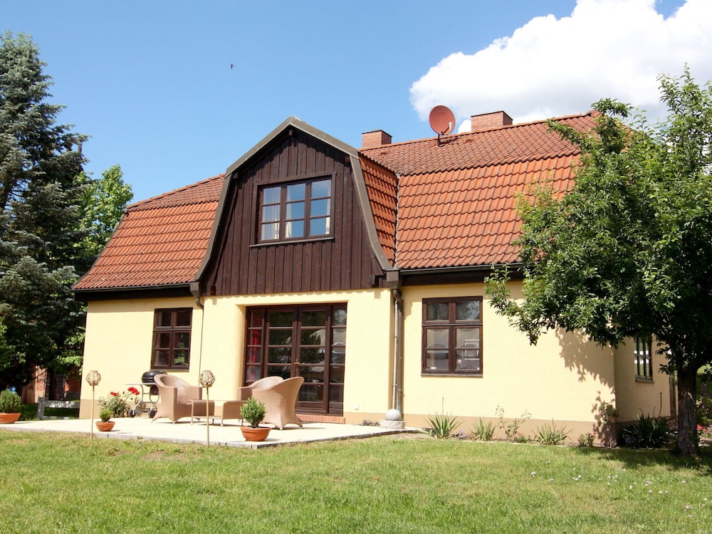 Ferienhaus Monika in Wendorf im Bernstein Resort — hotel in Wendorf