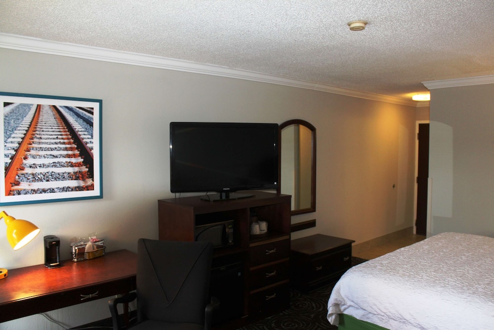 Hampton Inn Perry Ga - photo 10