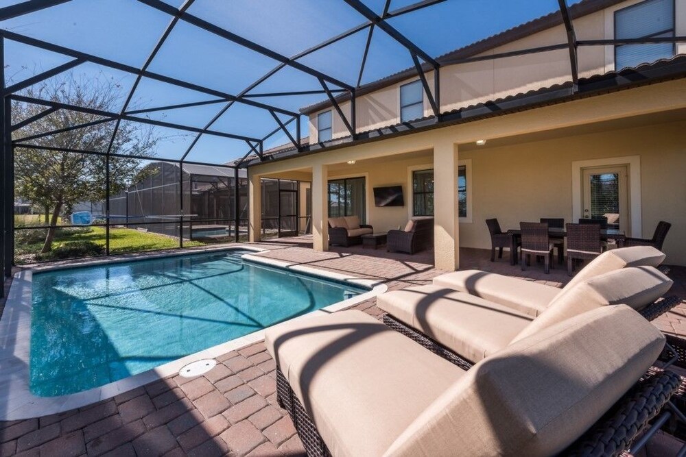 Chic 5 Bed Near Clubhouse at Champions Gate — 4-Star Luxury Hotel in Davenport, United States