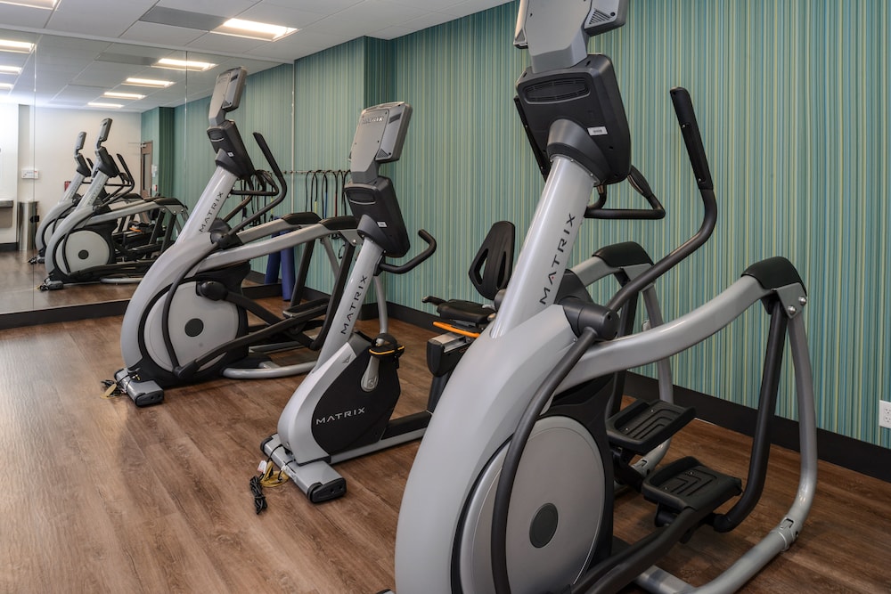 Holiday Inn Express & Suites St. Petersburg Madeira Beach by IHG - photo 47