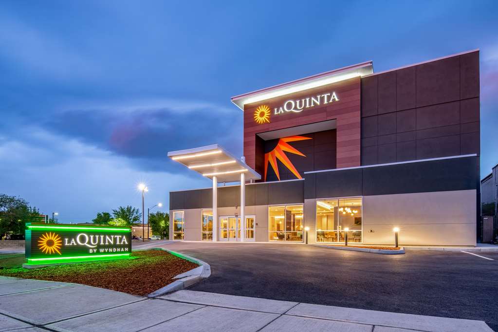 La Quinta Inn & Suites by Wyndham Spokane Downtown - photo 2