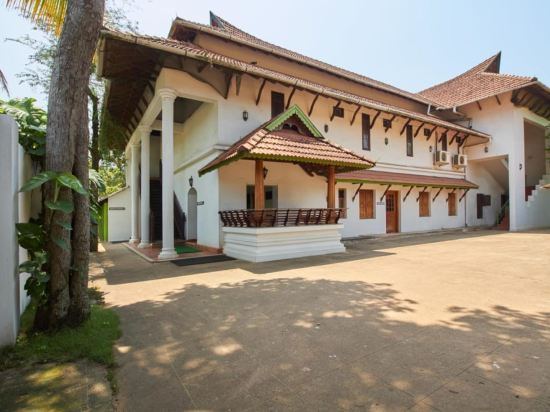 Alleppey Beach Resorts — 4-Star Luxury Hotel in Alleppey, India