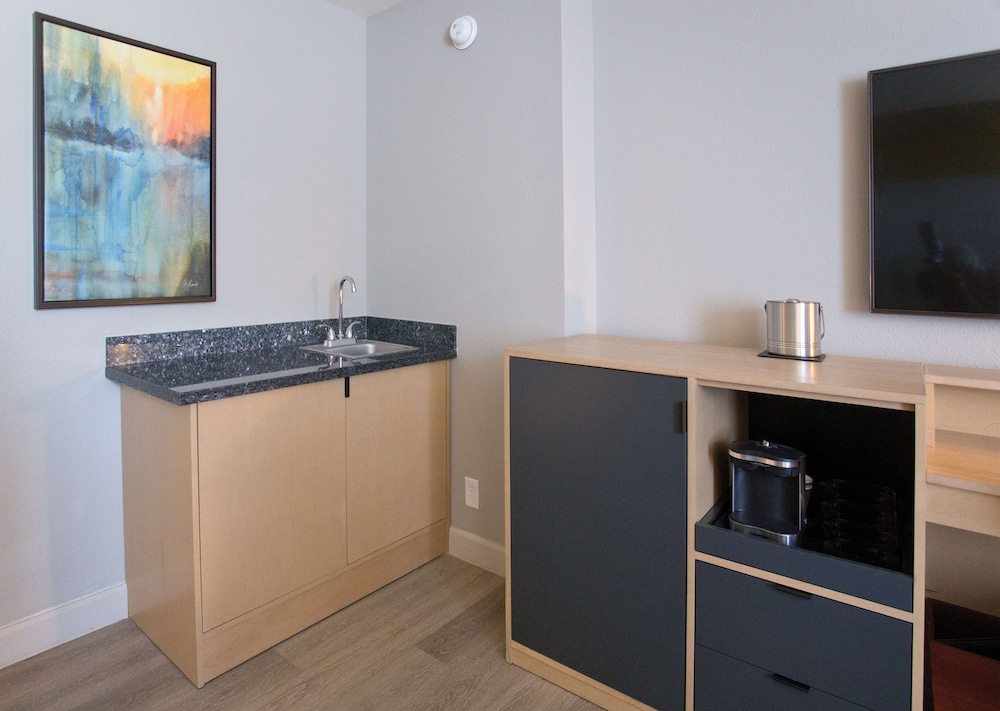 DoubleTree by Hilton Chico - photo 28