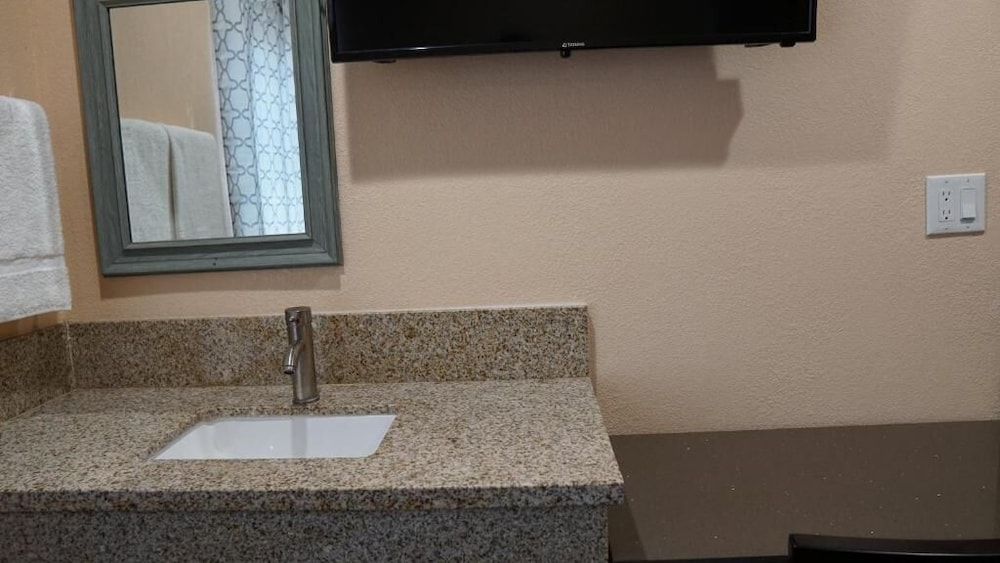 Holly Crest Hotel Los Angeles LAX Airport - photo 12