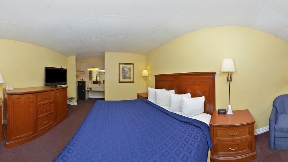 Americas Best Value Inn Hillsboro - photo 7