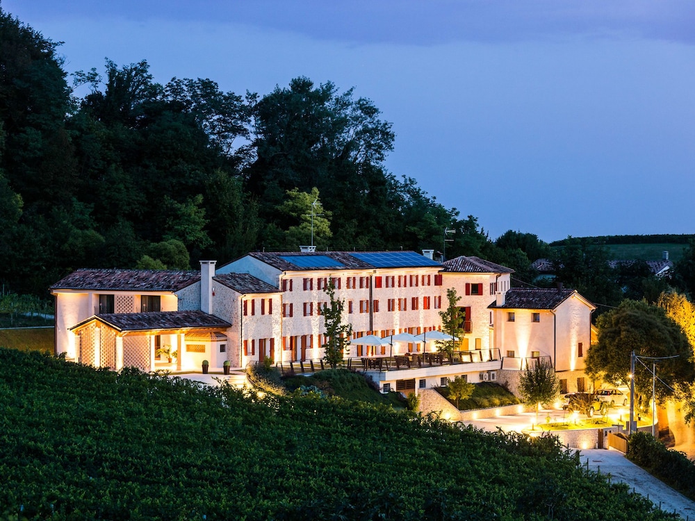 Tenuta Sant'Eufemia — hotel in San Pietro Di Feletto