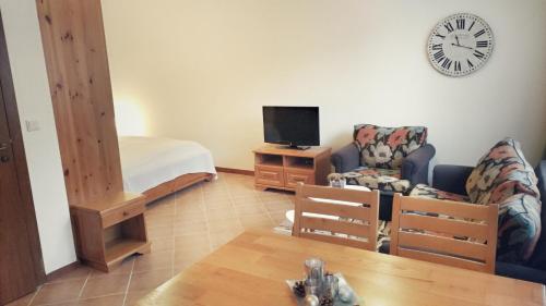 Pirin Nest Villas — 4-Star Luxury Hotel in Bansko, Bulgaria
