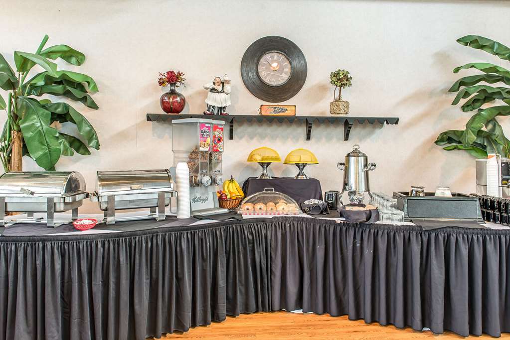 Quality Inn & Conference Center - photo 23