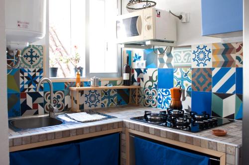 Apartamentos Málaga Centro Hernán Ruiz de 4 a 8 Personas — 4-Star Luxury Hotel in Malaga, Spain