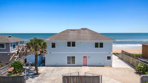 New 5 Bedrooms 3 full and 2 1 2 Bathroom Oceanfro in Ponte Vedra Beach, United States