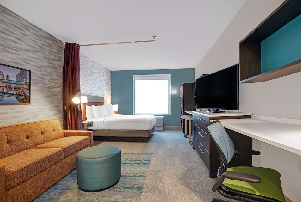 Home2 Suites by Hilton Milwaukee Downtown - photo 11