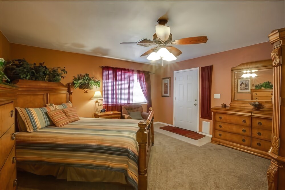 Dream Manor Inn - photo 5