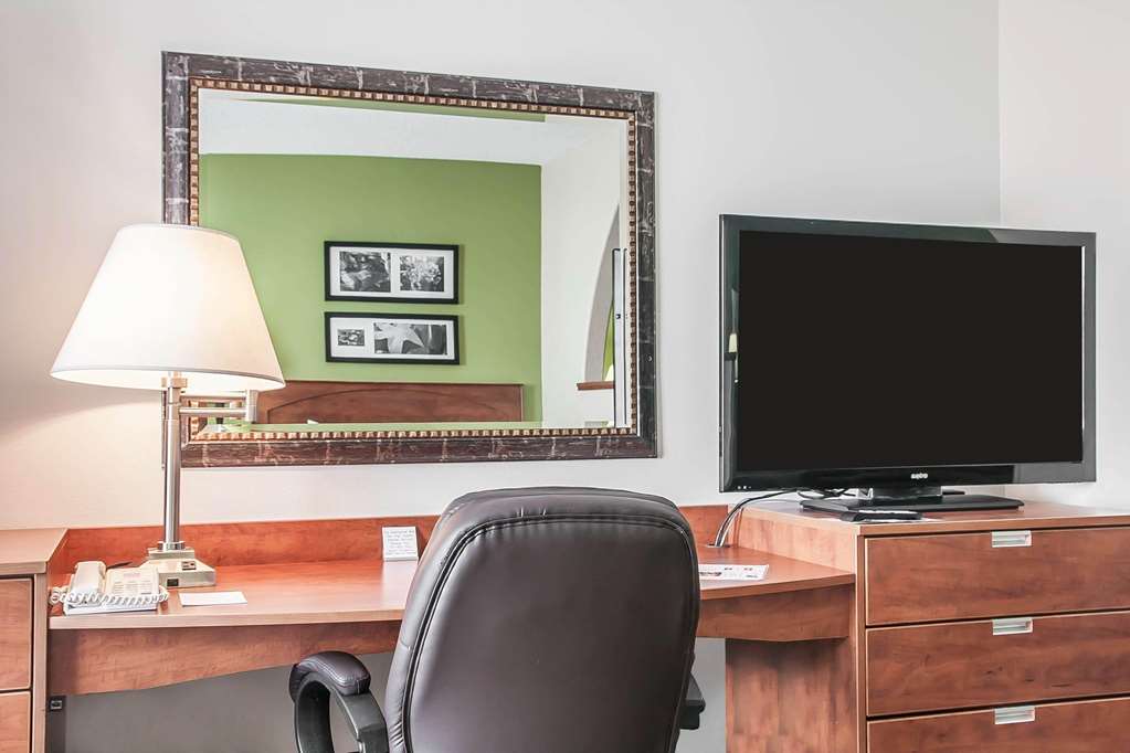 Sleep Inn & Suites Conference Center and Water Park - photo 17