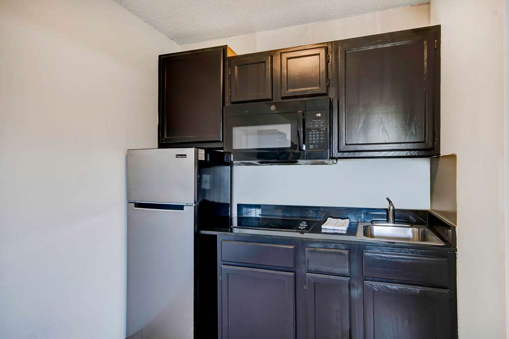 Studio 6 Extended Stay Ocean Springs MS - photo 13