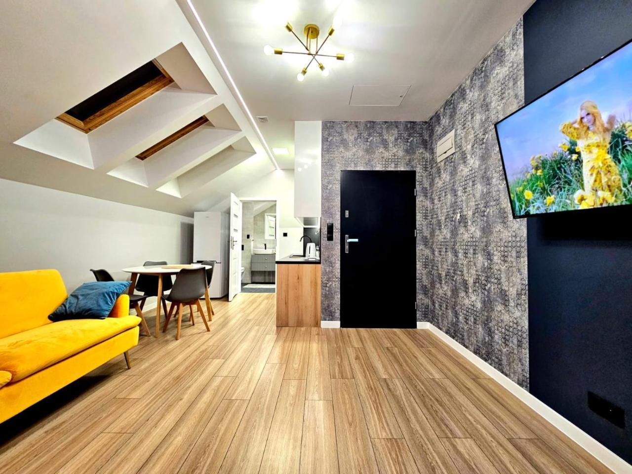 Apartamenty na 102 dwupokojowe — 4-Star Luxury Hotel in Ilawa, Poland
