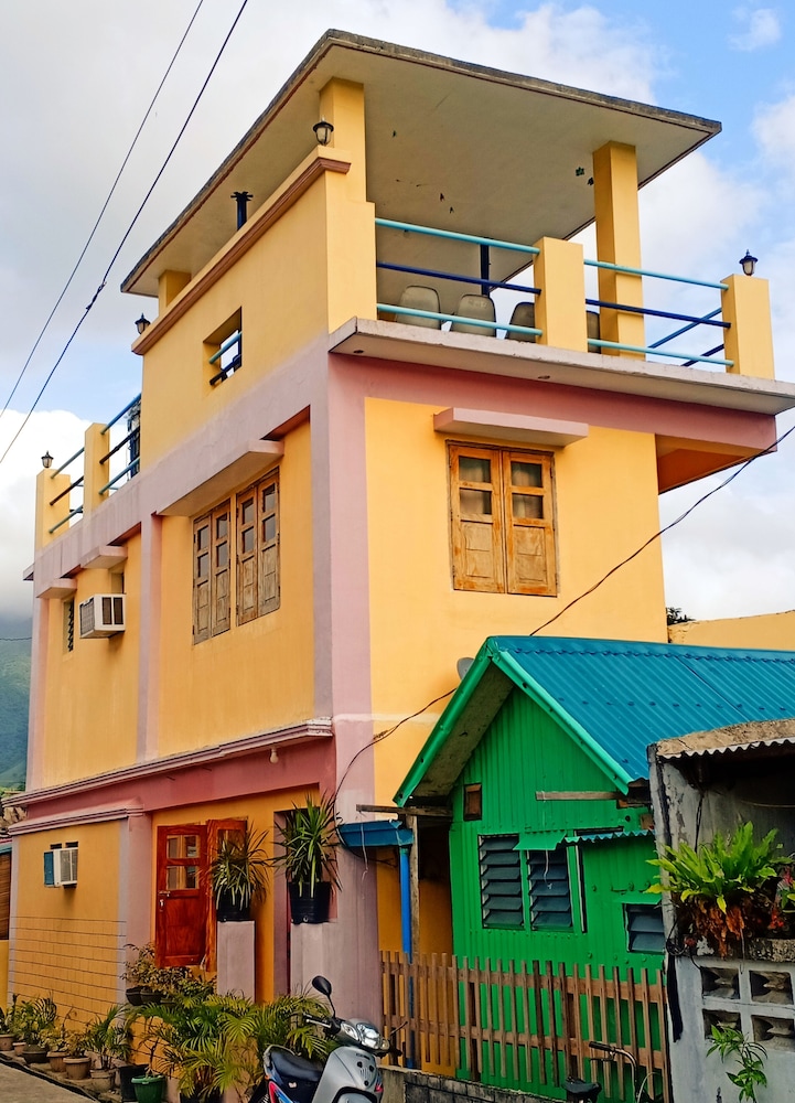 Northview Hometel - carbon neutral hotel in Basco