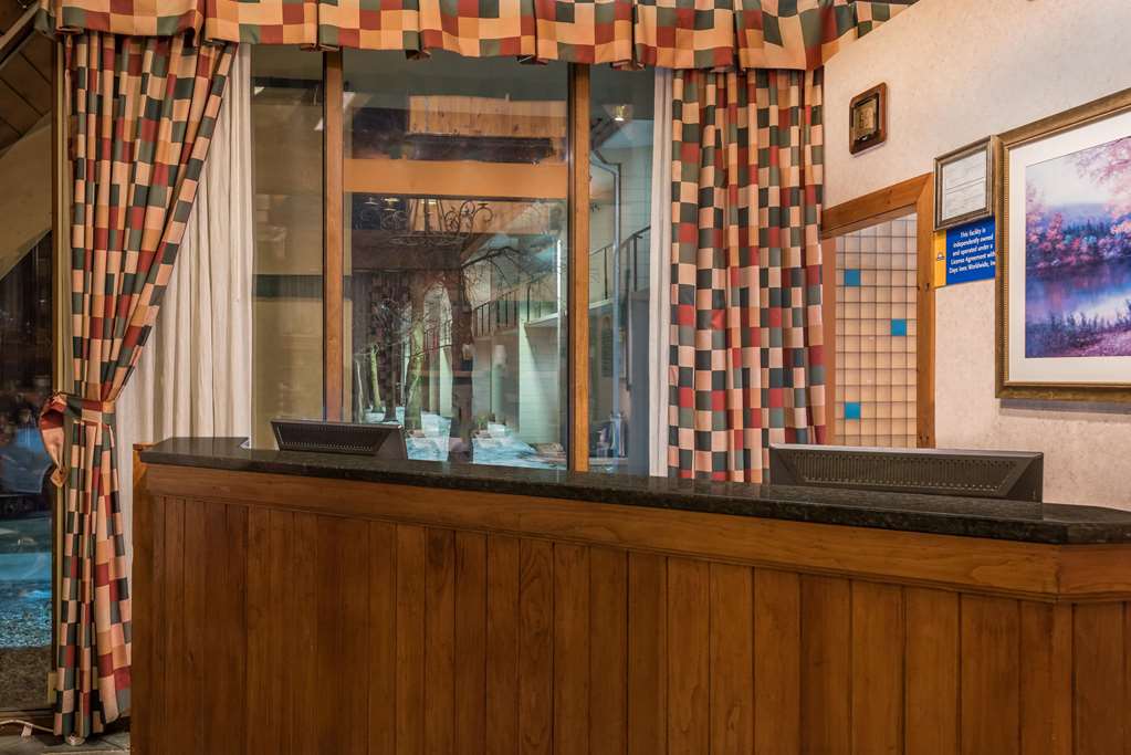 Days Inn by Wyndham Rutland Killington Area - photo 7