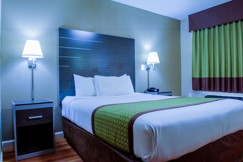 Clarion Pointe Athens I 65 - photo 13