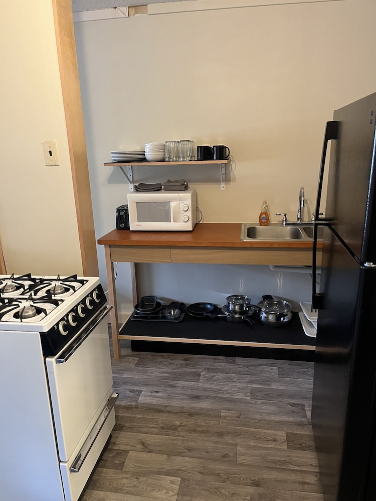 Brookside Motor Inn - photo 18