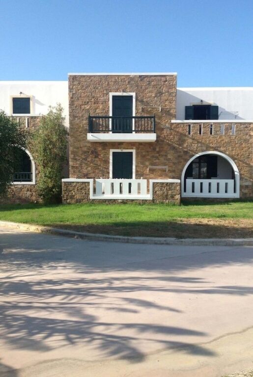 Muses Suites - carbon neutral hotel in Naxos