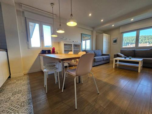 13a04 Tranquilo Apto Moderno by R2r Consulting in Ribadesella, Spain