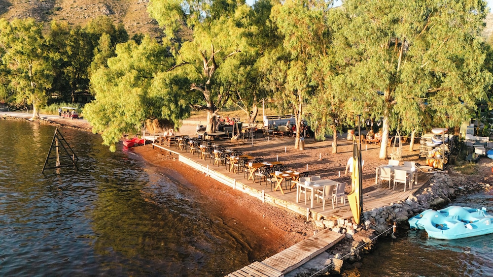 Marimare Beach Bungalow Hotel — Marmaris