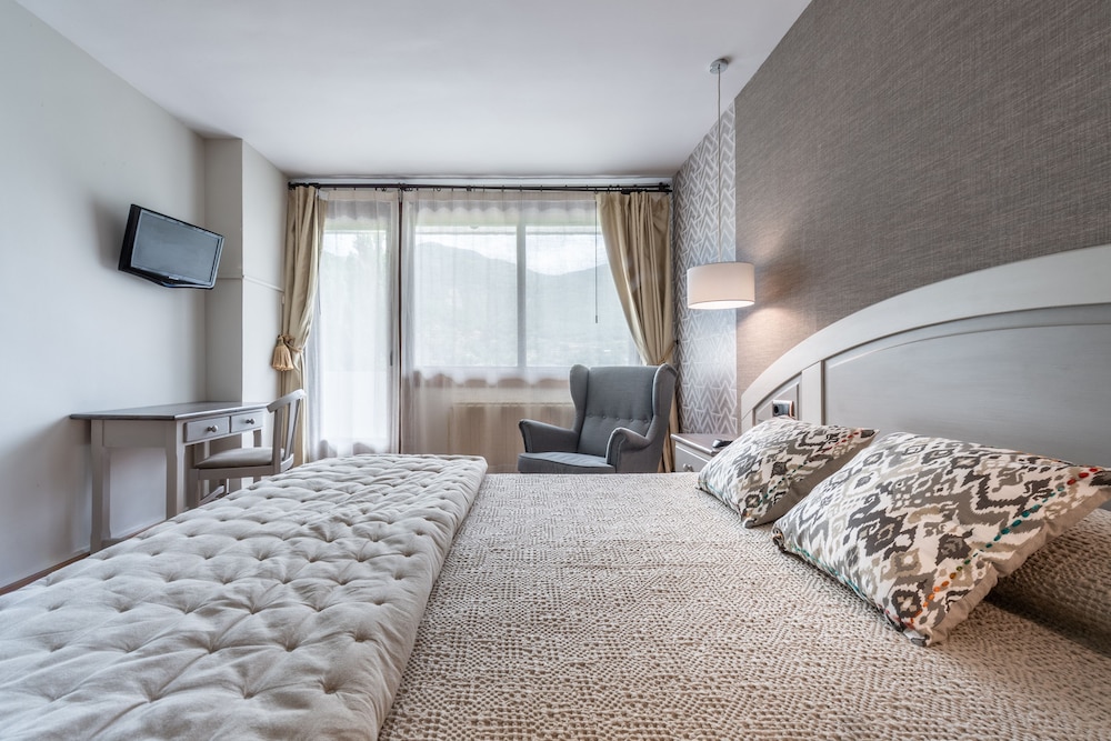 Hotel de Montaña El Mirador in Broto, Spain