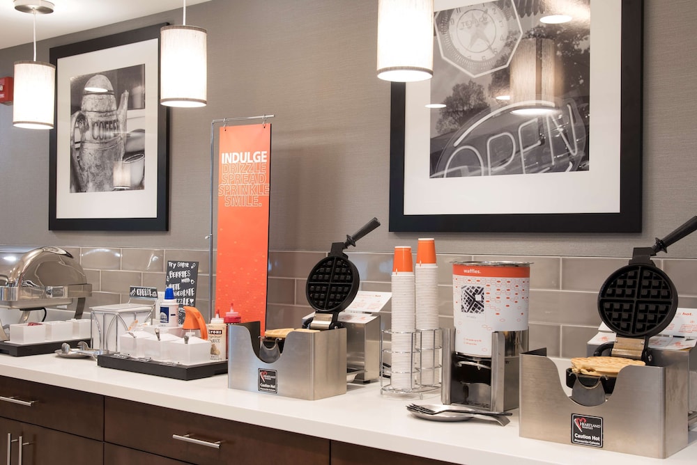 Hampton Inn & Suites Michigan City - photo 17