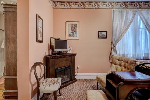 Grandison Inn - photo 26
