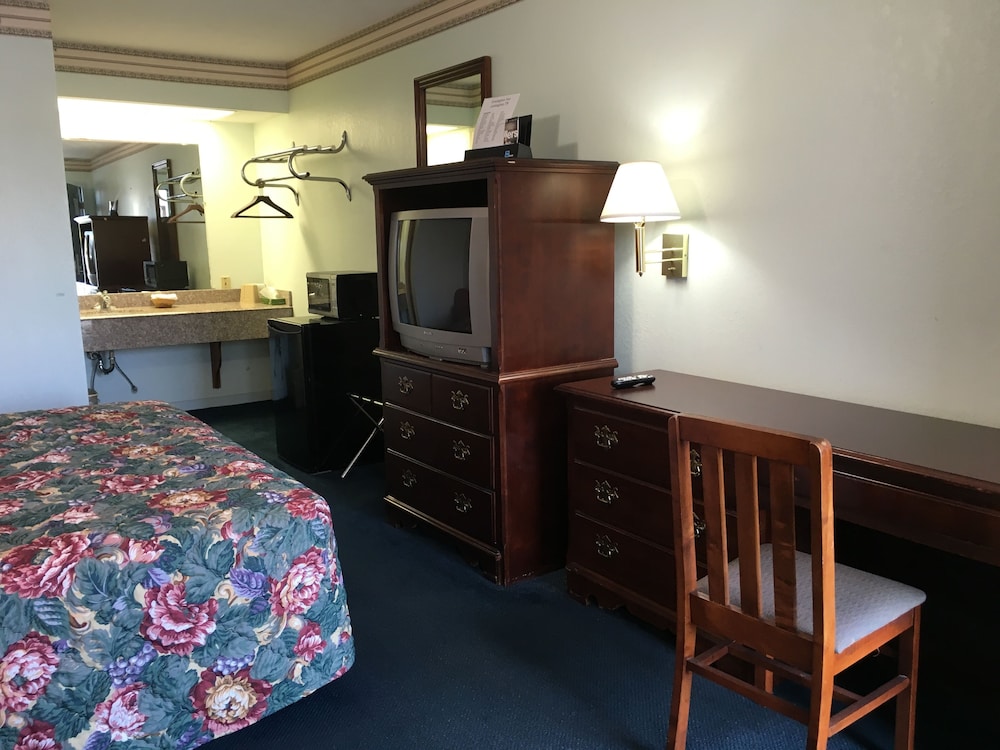 Lexington Inn - photo 7