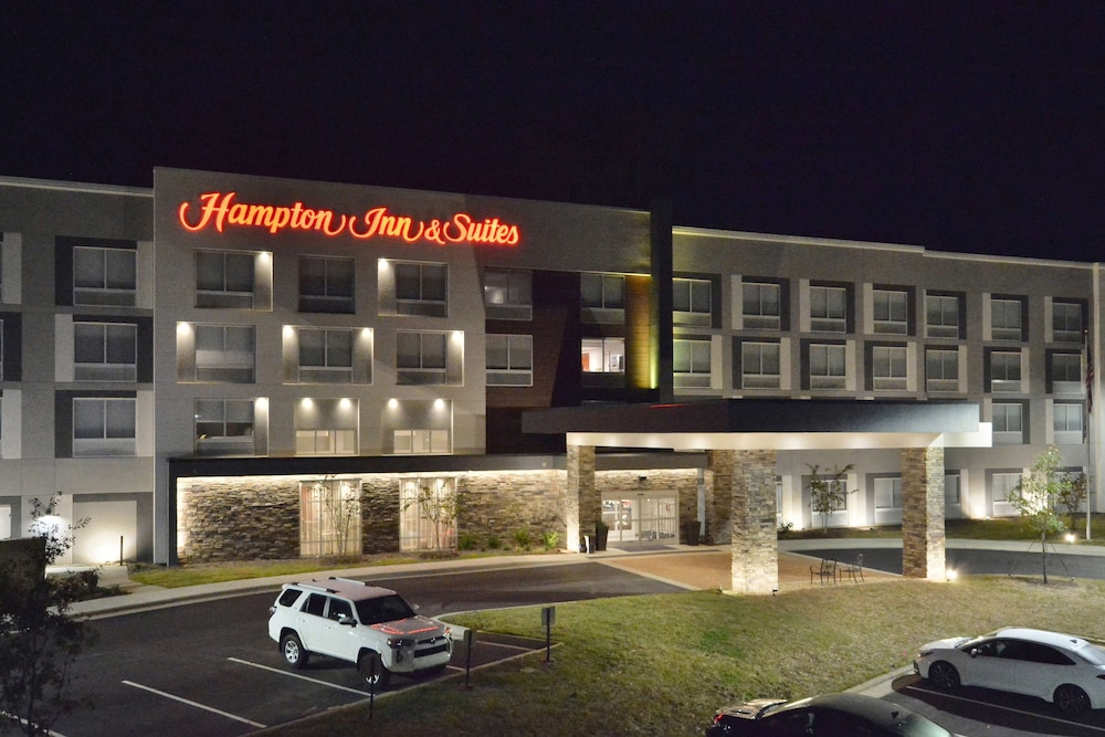 Hampton Inn & Suites by HIlton Charlotte North I 485 - photo 79