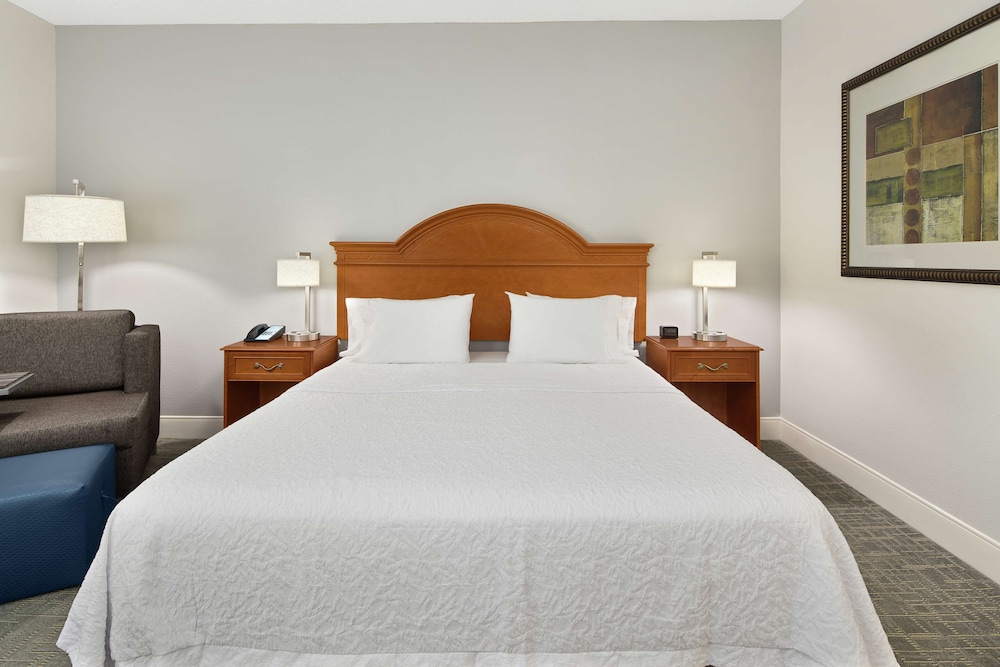 Hampton Inn Atlanta Newnan - photo 20