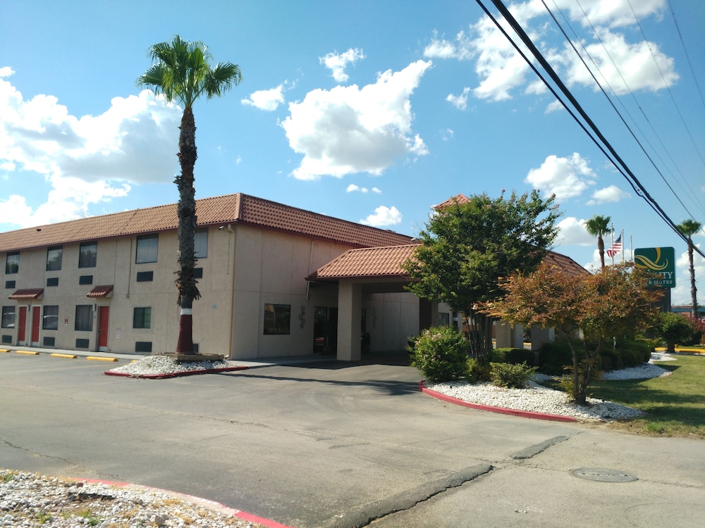 Baymont by Wyndham Del Rio - photo 9