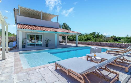 Beautiful Home In Barban With Sauna — 5-Star Luxury Hotel in Barban, Croatia