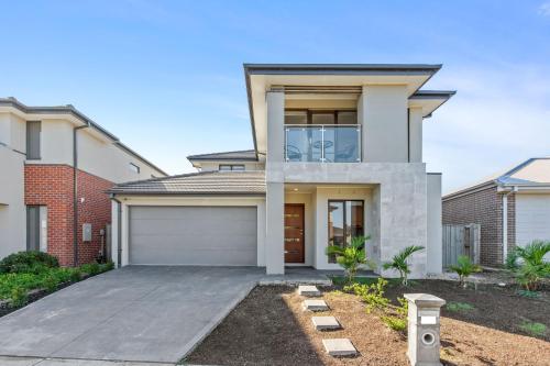 Point Cook S Spacious And Comfy 4br 3ba Haven — Point Cook