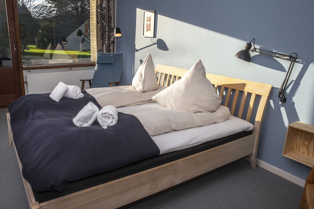 Fuglsang Herregaard Hotel — Nykobing Falster — photo 2